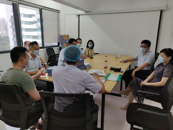 3-市民政局副局长陈文清带队到福田区检查督导安全生产和扫黑除恶工作.jpg