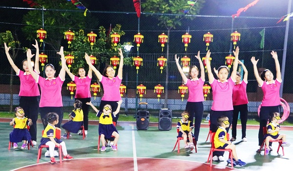 5晚会节目.jpg