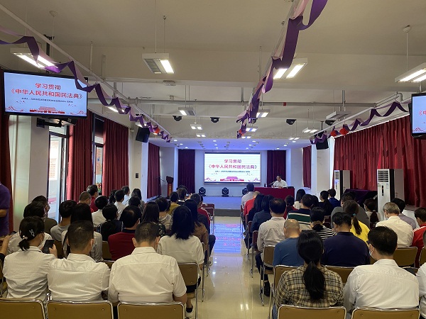 1培训现场学习气氛浓厚.jpg