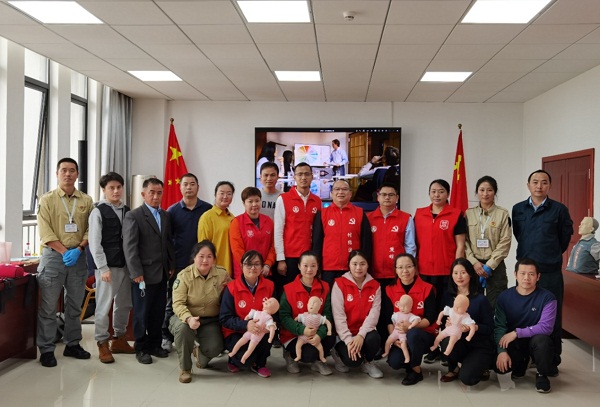 5-深圳市殡葬管理所开展急救员认证培训.jpg