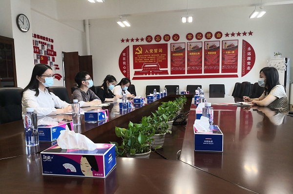 8集中开展党史与业务能力学习.jpg