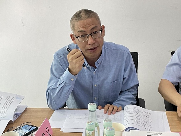 4-市民政局召开《政府购买社会工作服务规范指引》等4个文件专家论证会.jpg