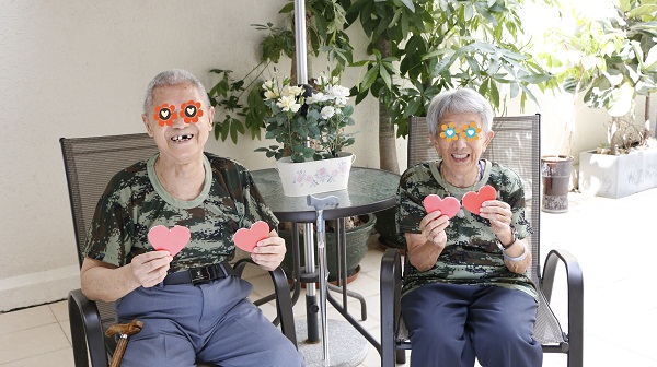 1谌爷爷&田奶奶（结婚62年）.JPG