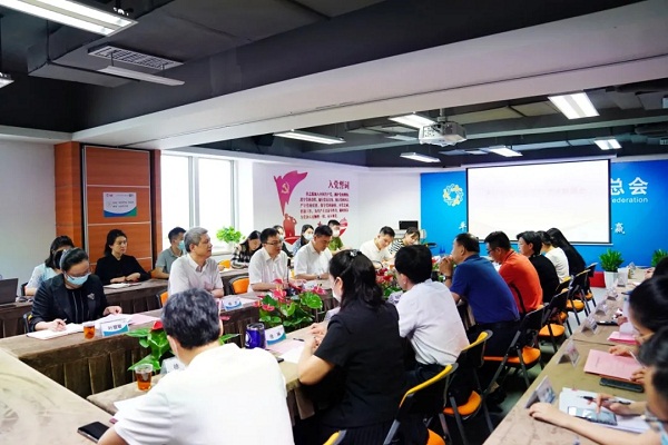 2-深圳市社会组织管理局深入社会组织开展调研活动.jpg