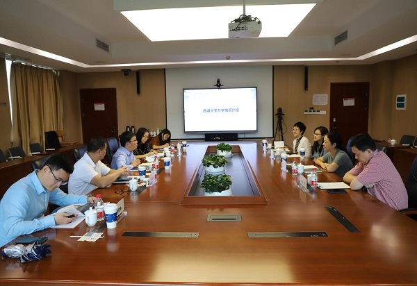 政务要闻-2-2一本道
与西湖大学、西湖教育基金会座谈.jpg